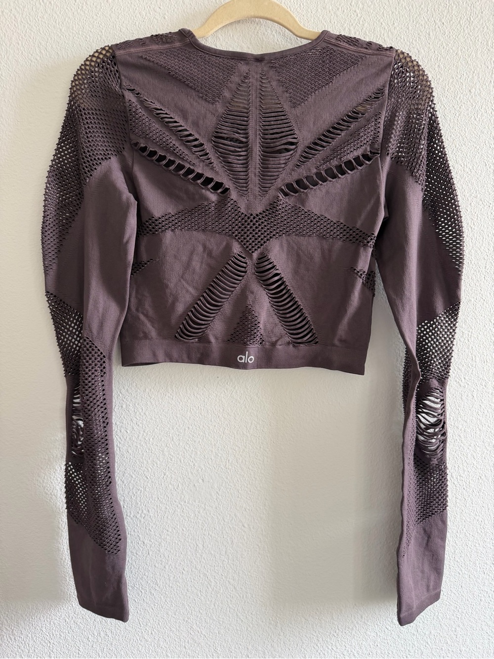 Alo Yoga Siren Long Sleeve Crop Top size L - Picture 5 of 5
